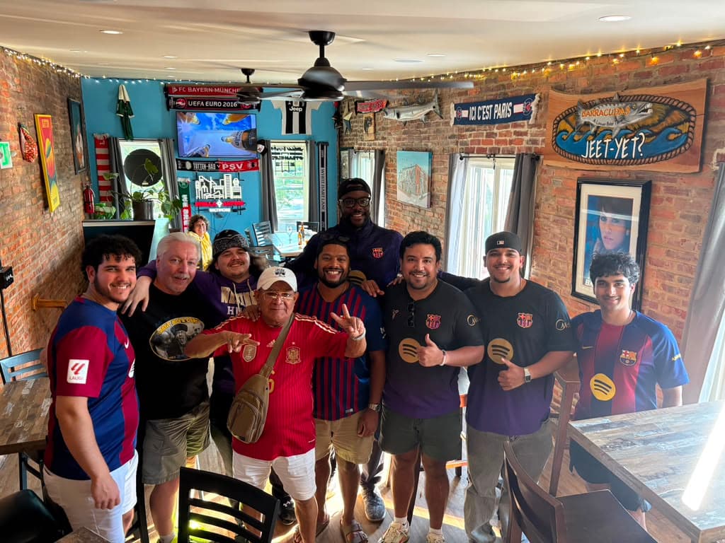 Charm City Culés members gathered at Barracudas in Baltimore